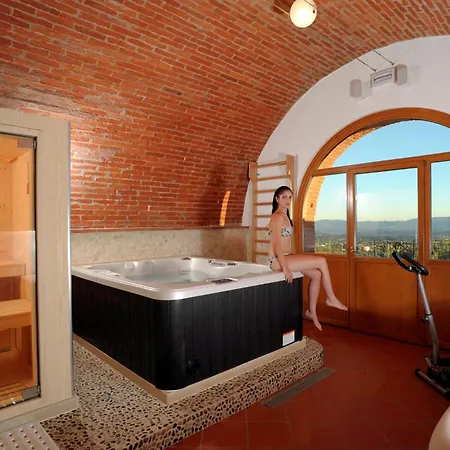 La Pietra Piana Panoramica Con E Piscina Naturale Vicino Firenze *
