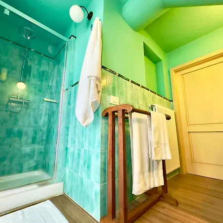 La Pietra Piana Panoramica Con E Piscina Naturale Vicino Firenze Villa *