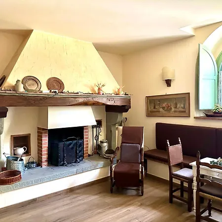 La Pietra Piana Panoramica Con E Piscina Naturale Vicino Firenze *
